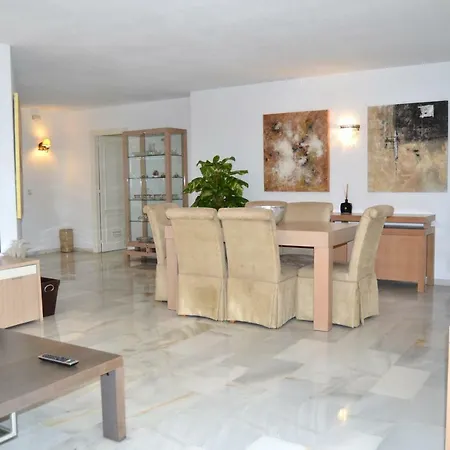 Puerto Banus Penthouse Marina Views - Rdr118 *